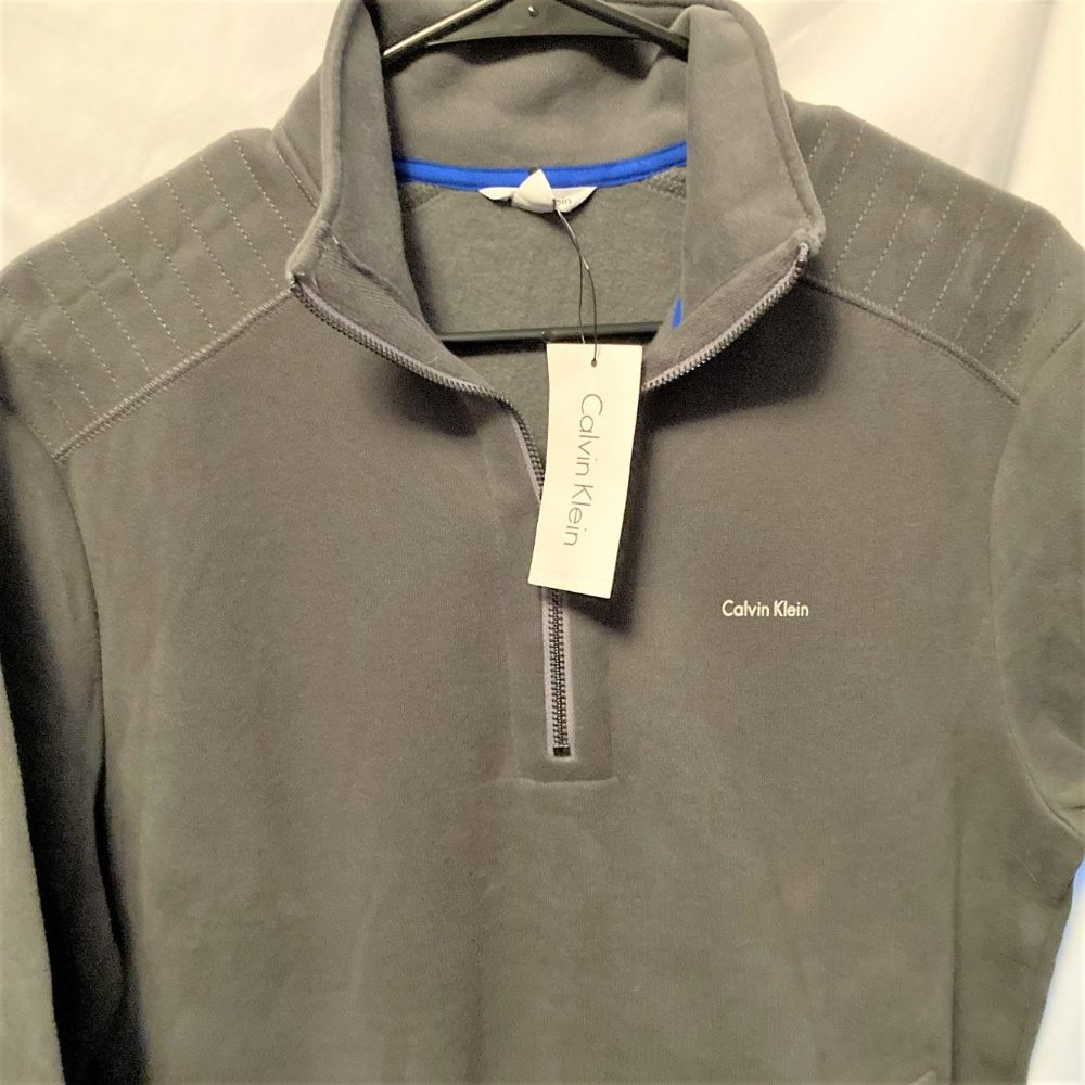 NWT Calvin Klein Men M fleece jacket 40R2441 Quality Gray / Green side pockets